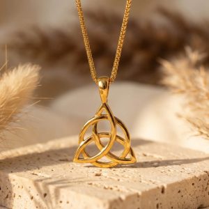 Hänge med triquetra i rostfritt stål – Guldfärgad