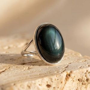 Justerbar ring i obsidian med himmelsöga